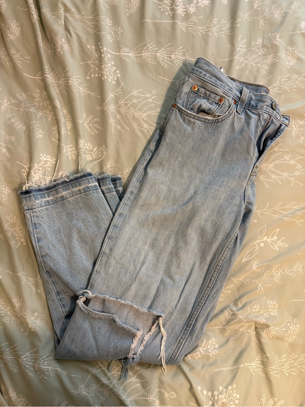 Light Wash Distressed Straight Leg Jeans